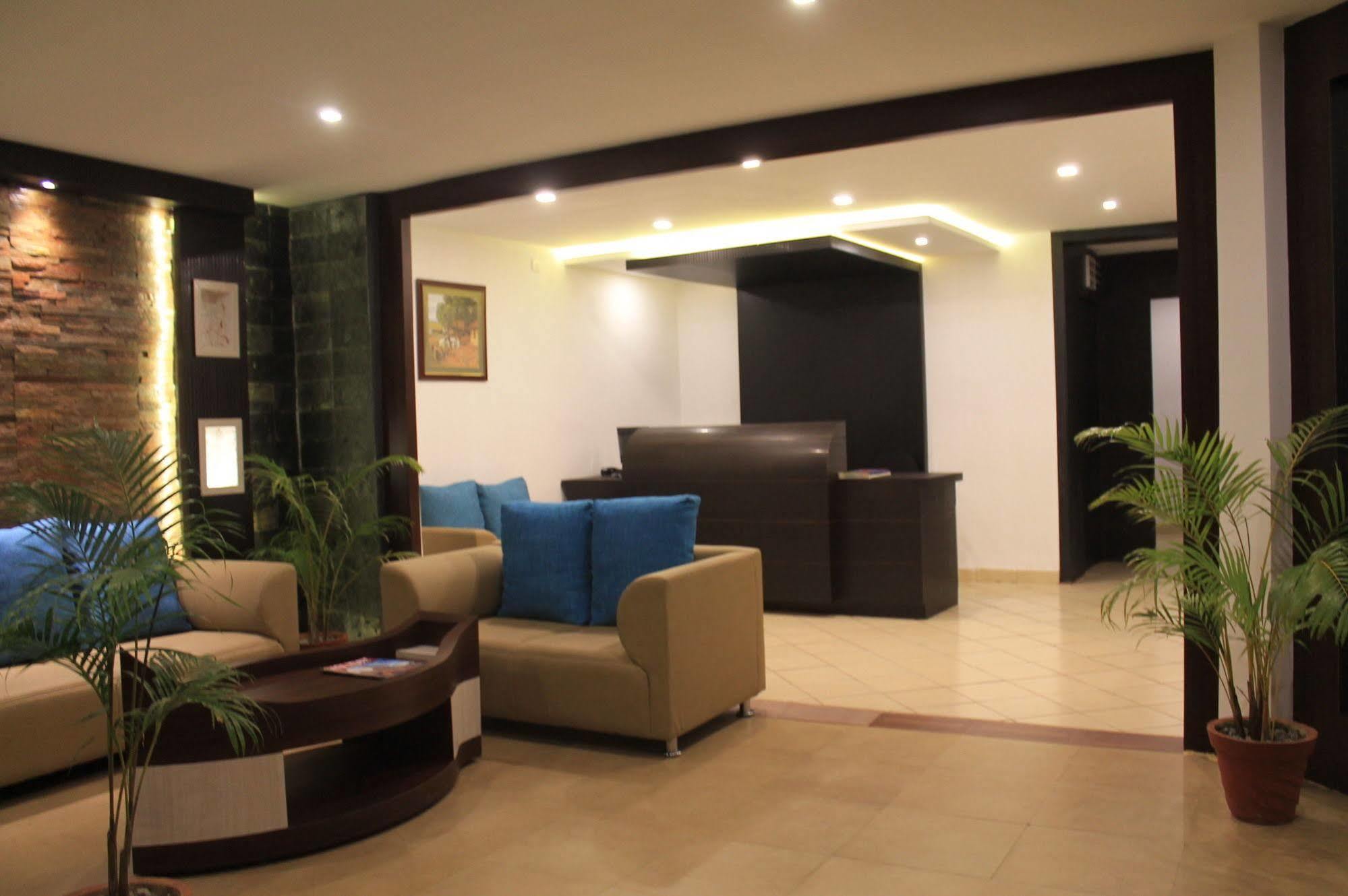 Munnar Tea Hills Resort - Mthr Εξωτερικό φωτογραφία